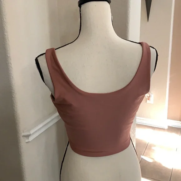 Revamped crop top - Picture 4 of 16
